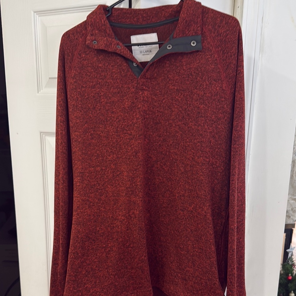 Men's burnt orange Sweater